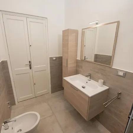 Santa Chiara Terrace Piano Rialzato * ليتشي