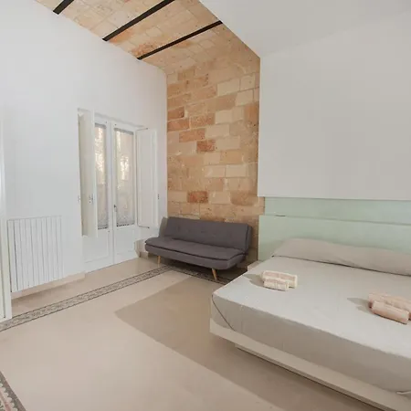 Apartment Santa Chiara Terrace Piano Rialzato Lecce
